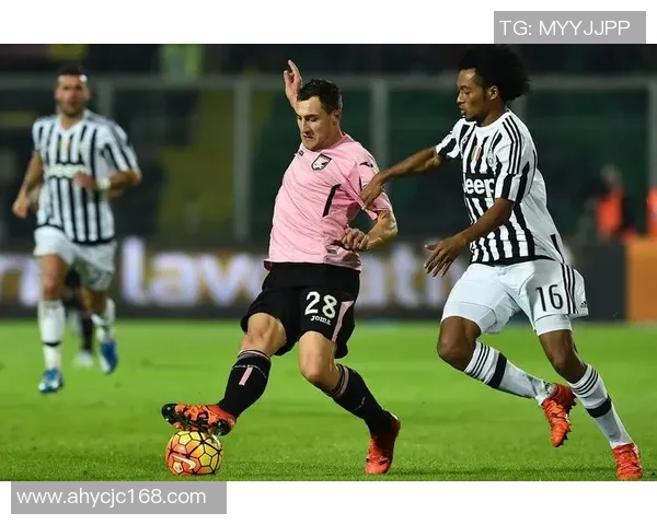 成都足球队与广州足球队耐力对决赛后分析与反思 成都足球队与广州足球队耐力对决赛后分析与反思